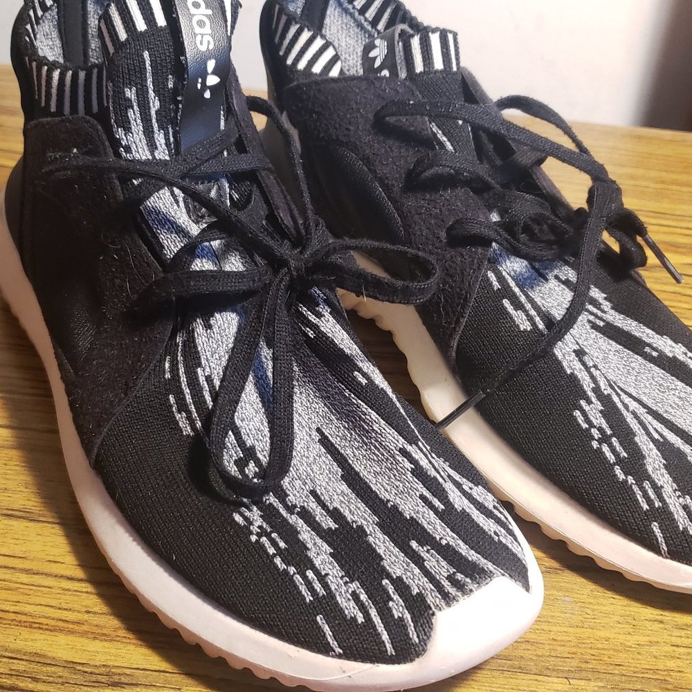 Adidas Tubular Defiant Primeknit Sneakers - Blk/Wht - US Womens' 8.5 - (S79864)